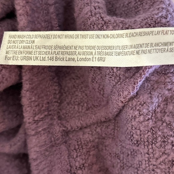 Out From Under Urban Outfitters Purple Cropped Twist Front Sweater Top Small - Picture 6 of 10